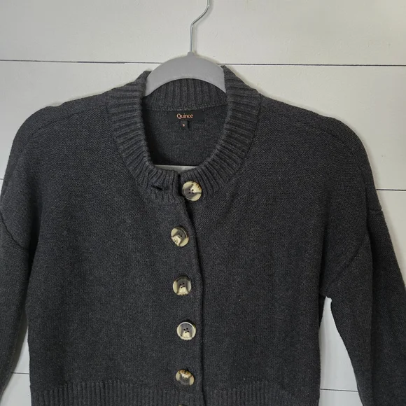 Quince Small Gray Cropped Cardigan Sweater with Button 100% Organic Cotton - Picture 7 of 8